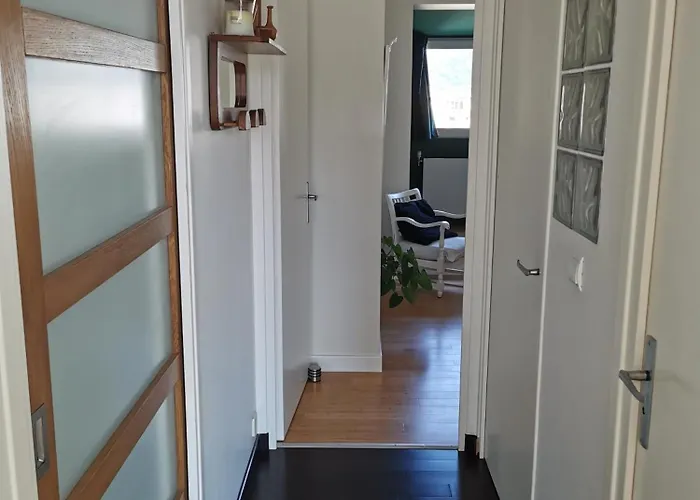 Espace Privé, Balcon Vue Montagnes Pour 1 à 4 Personnes 3*